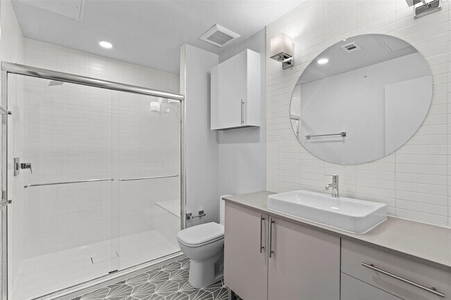 Building Photo - 4004 Banister Ln