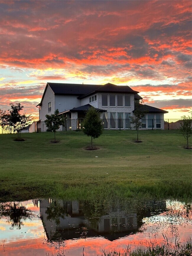 Building Photo - 4906 Tanyard Manor Dr