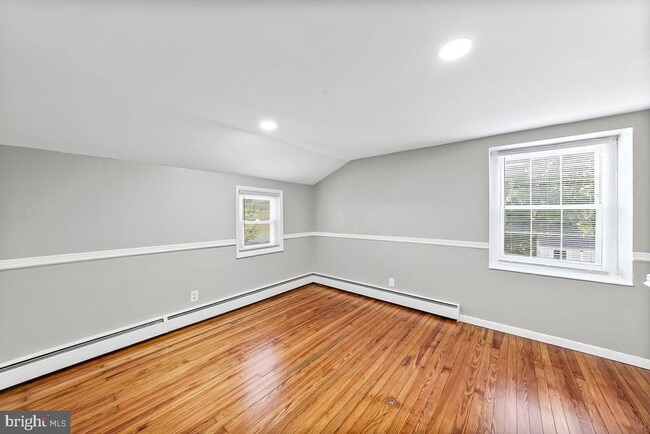 Building Photo - 4252 West Chester Pike