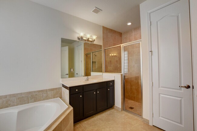 Building Photo - 8979 Gulf Run Way