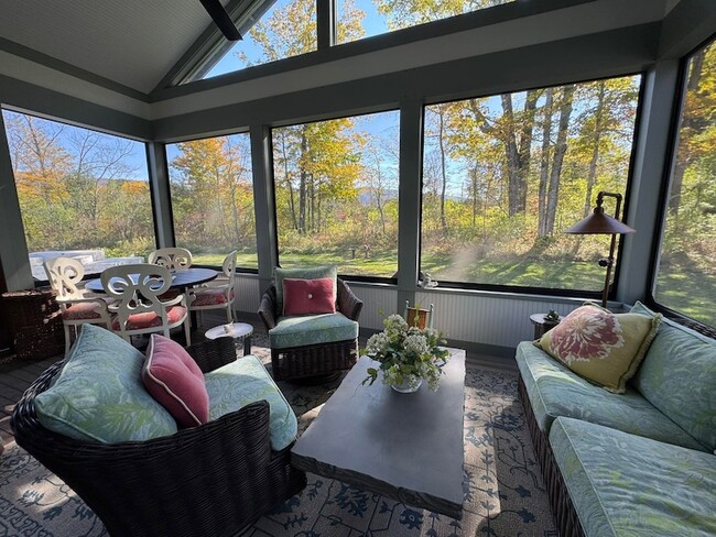Building Photo - 57 Taconic Rd