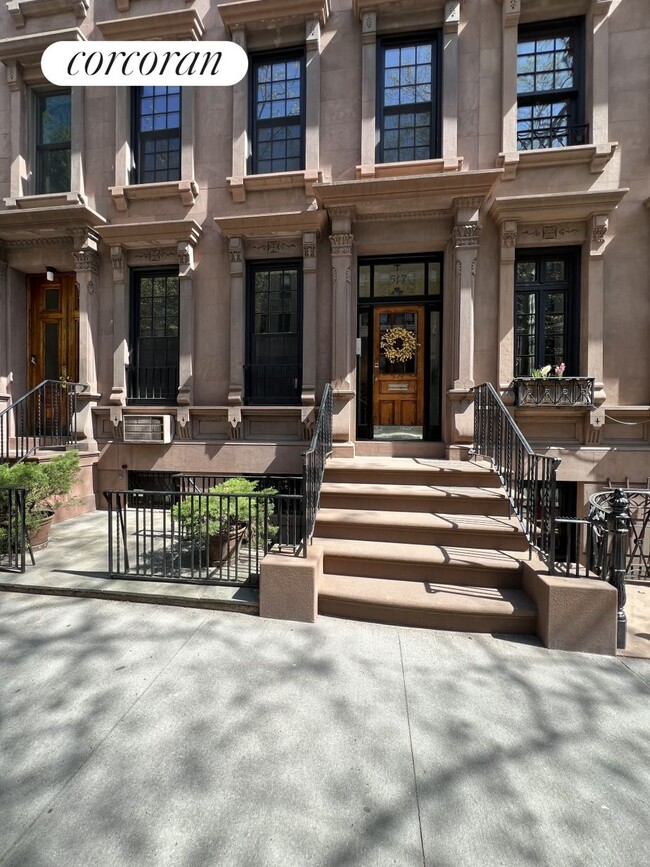 Building Photo - 517 E 84th St