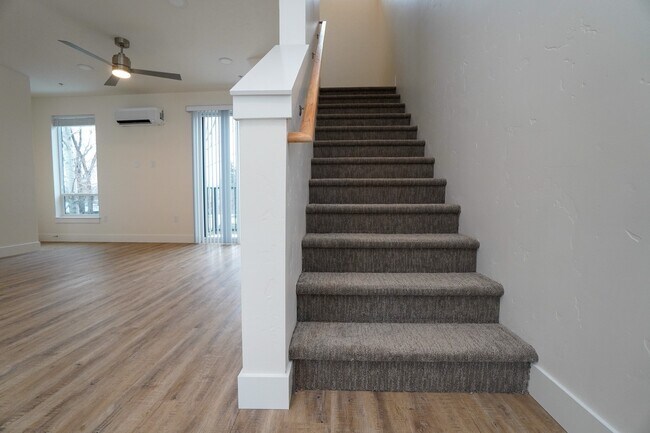 Building Photo - 4618 N Iota Ln