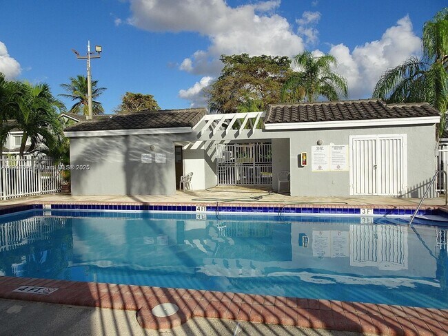 Building Photo - 7841 SW 152nd Ave