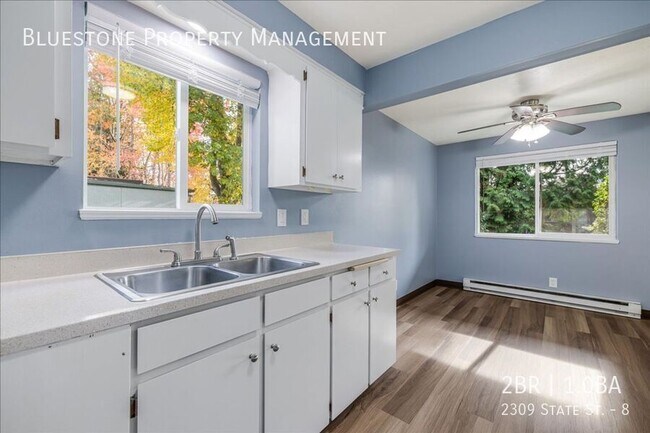 Building Photo - 2309 State St