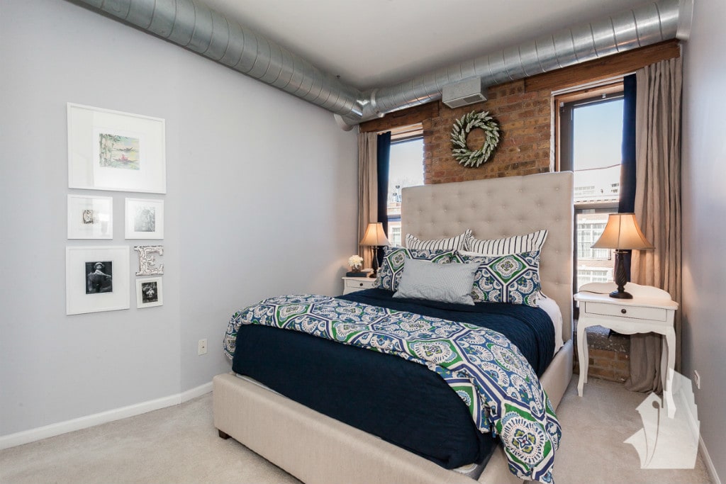 Building Photo - 1735 W Diversey Pkwy