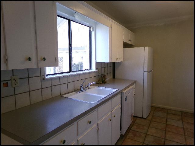 Building Photo - 11320 Southridge Dr