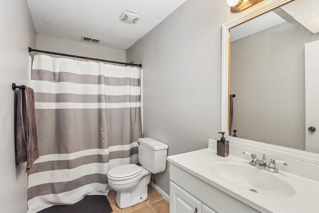 Building Photo - 8927 Hauser St