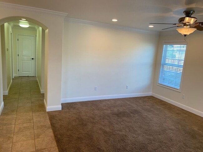 Building Photo - Stunning 4 bedroom, 2 Bath Tracy Home / Best Property Management