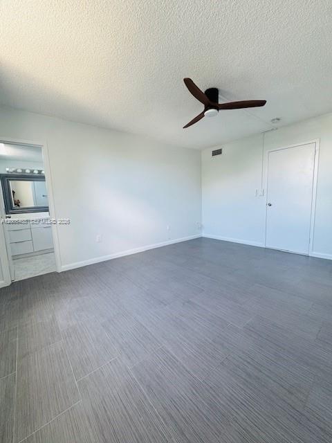 Building Photo - 2425 NE 135th St