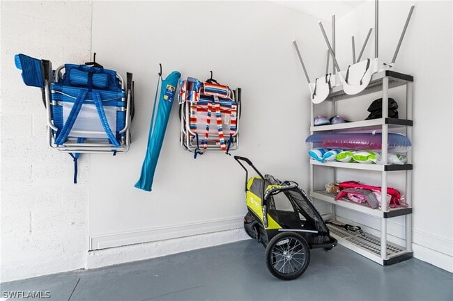 Building Photo - 16765 Siesta Drum Wy