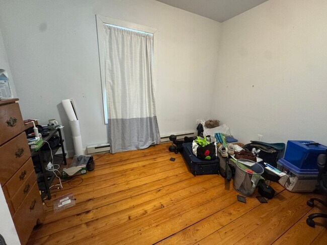 Building Photo - 152 Washburn Ave