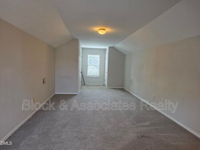 Building Photo - 8208 Stone Cellar Dr