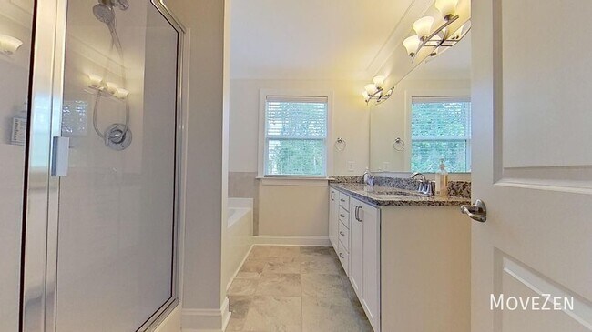 Building Photo - 10101 Belville Oaks Ln