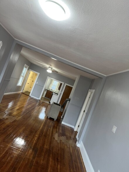 Building Photo - 171 Crapo St