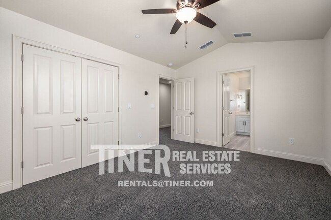 Building Photo - 1511 Bell St