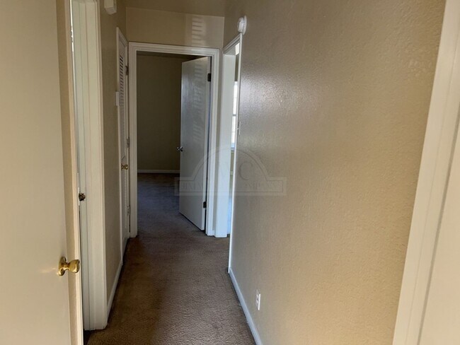 Building Photo - 1805 Windward Dr