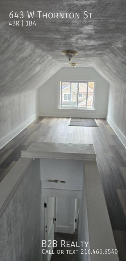 Building Photo - 643 W Thornton St