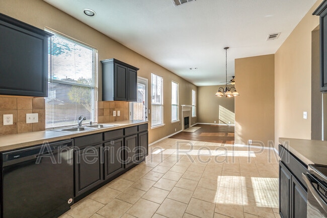 Building Photo - 2501 Tar Heel Dr