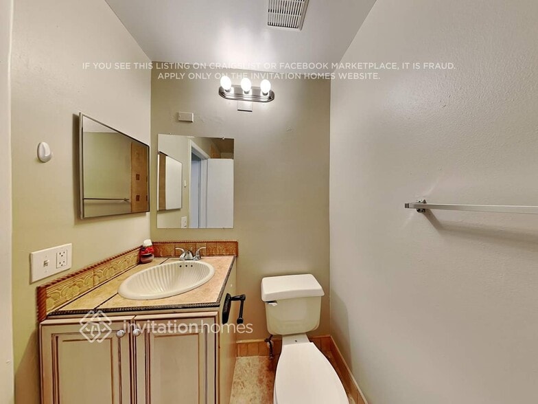 Building Photo - 9878 NW 2nd St