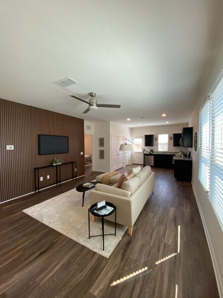 Building Photo - 5407 Malakoff Dr