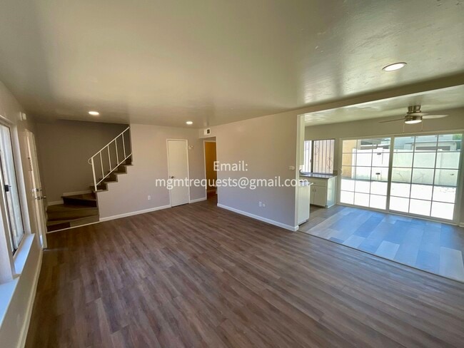 Building Photo - 16830 Village Ln