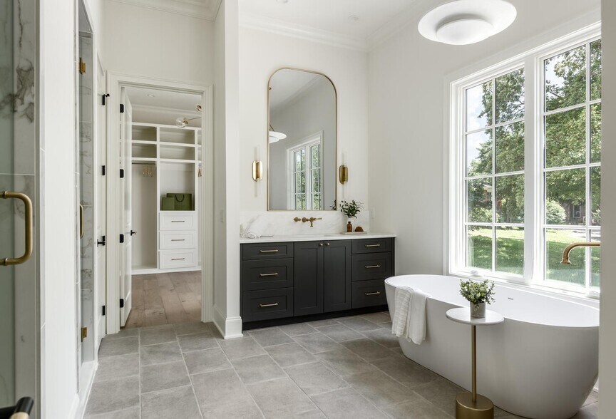 Building Photo - 4224 Granny White Pike