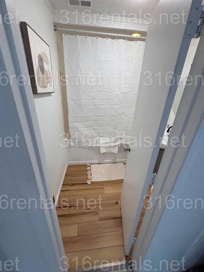 Building Photo - 6446 Mabel St