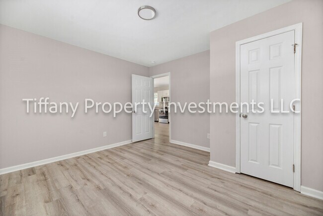 Building Photo - 8901 Richardson King Rd