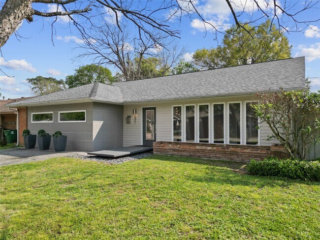 Building Photo - 5001 Nina Lee Ln