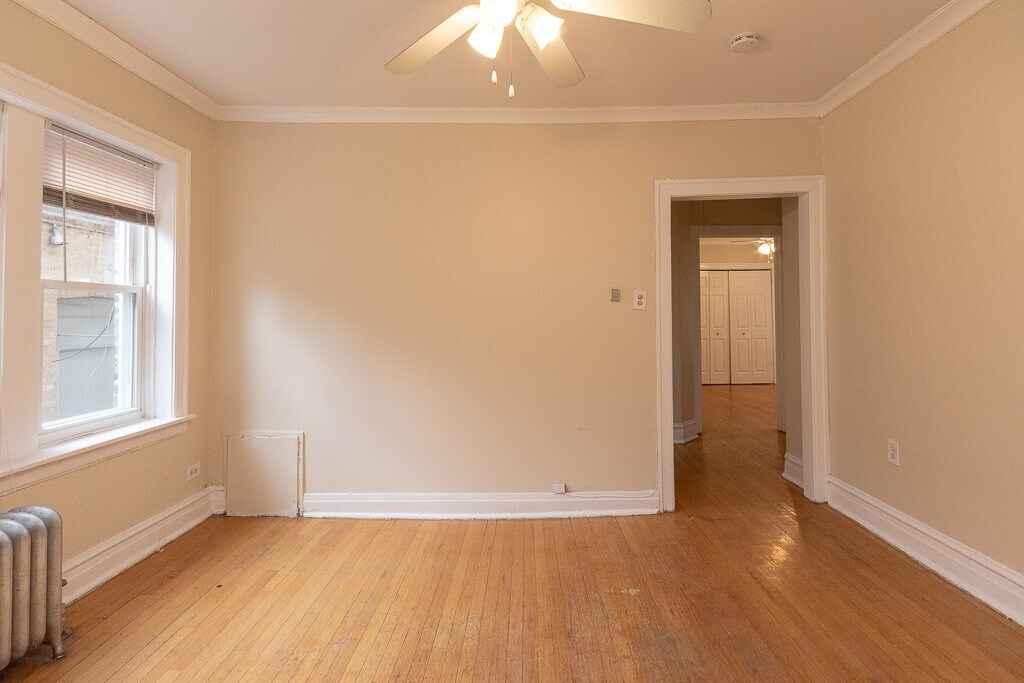 Building Photo - 4409 N Kenneth Ave