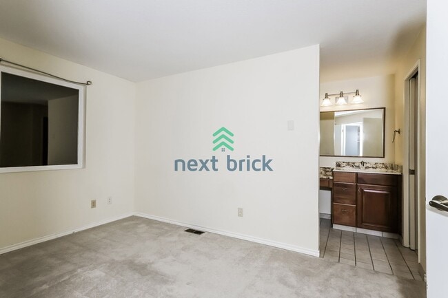 Building Photo - 3 Bed and 2 Bath Stunning Single-family Home is Available for Rent!