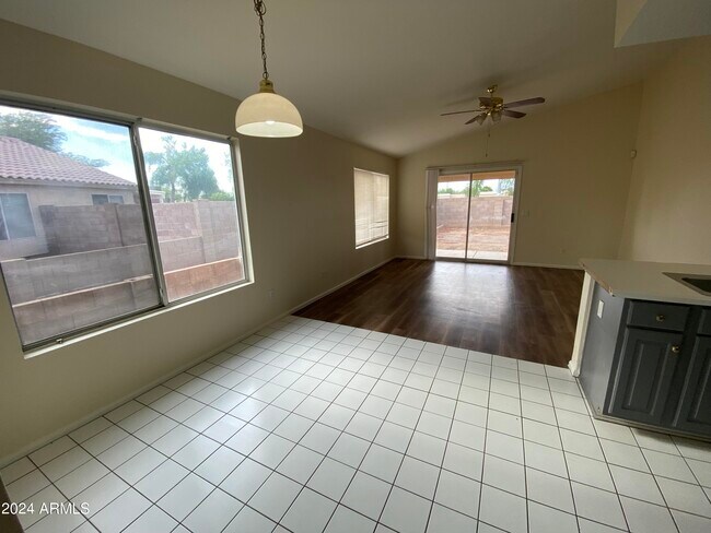 Building Photo - 10849 W Monterosa St