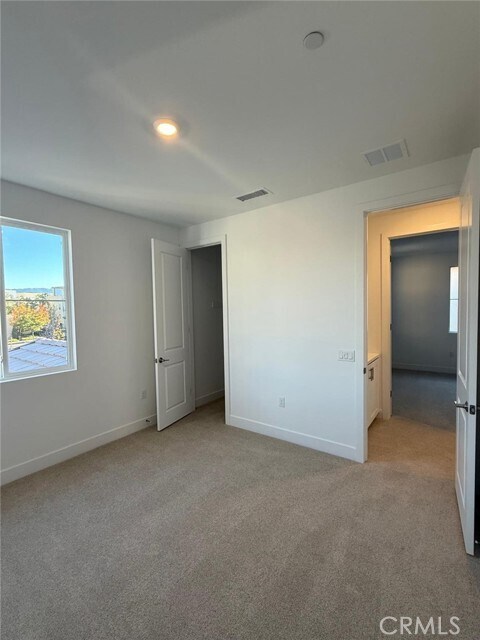 Building Photo - 153 Great Park Blvd