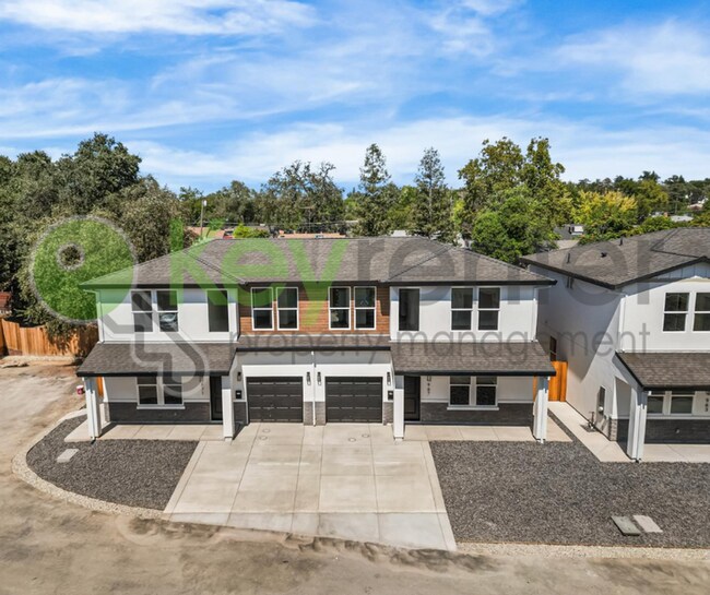 Primary Photo - 967 Olive Br Pl