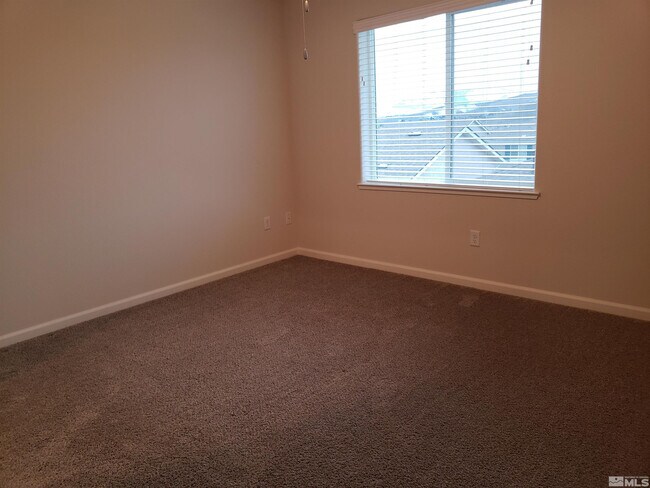 Building Photo - 3655 Oaklawn St