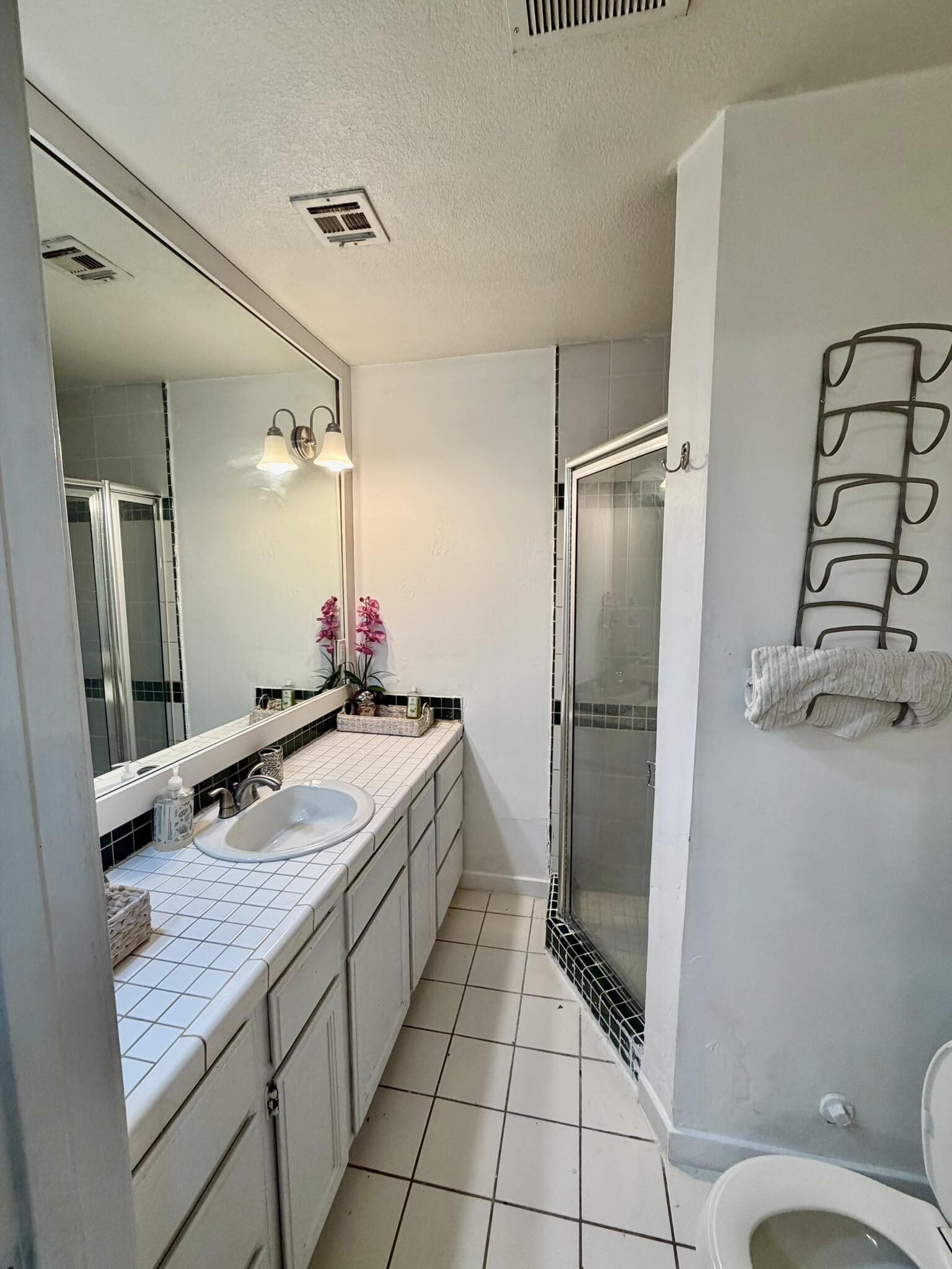 Building Photo - 6918 Coley Ave