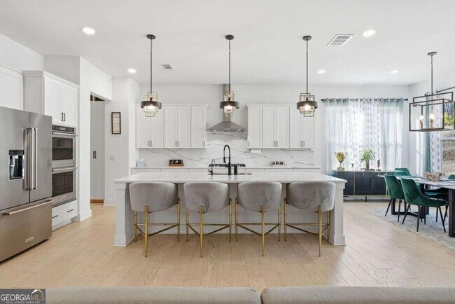 Building Photo - 415 Oakleigh Ave