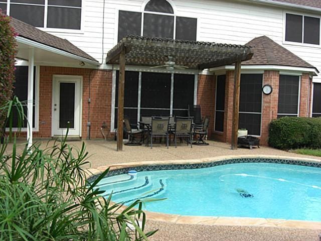 Building Photo - 1713 Water Lily Dr