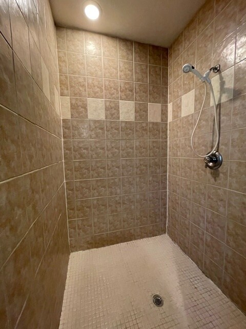 Building Photo - 13002 S Moss Creek Dr