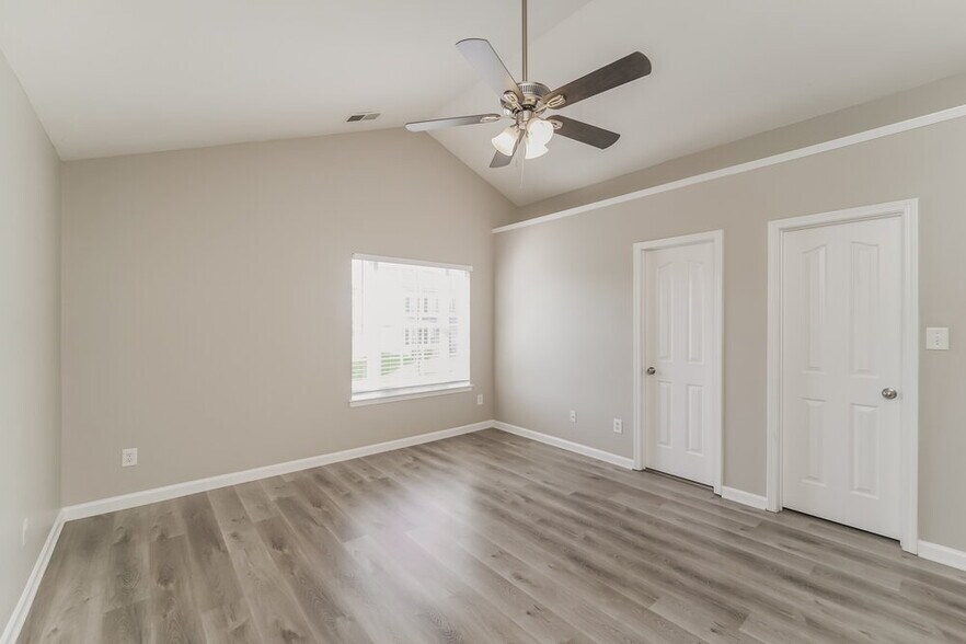 Building Photo - 3910 Hunter Hill Ln