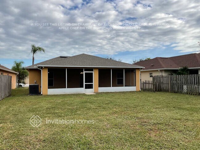 Building Photo - 3215 Burdock Ave