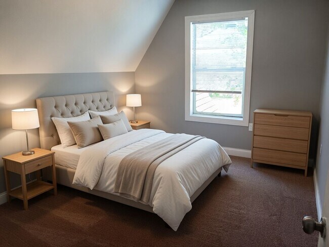 Building Photo - 4 Bed / 2 Full Bath House with Attached Garage — Brand-New Appliances - Built 2006