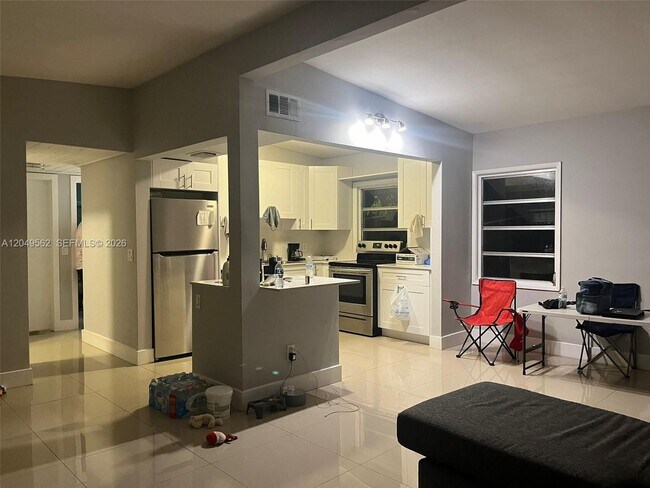 Building Photo - 2106 79th Ct