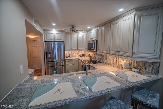 Building Photo - 26000 Hickory Blvd