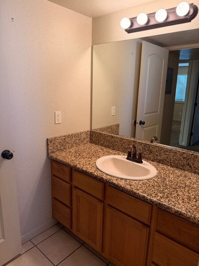 Building Photo - 5710 S 900 E