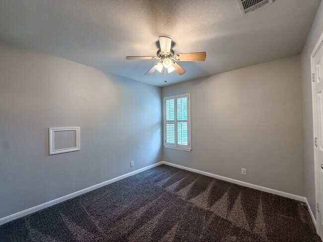 Building Photo - 1777 Jacobs Ct