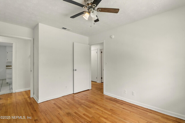 Building Photo - 3144 Belden St