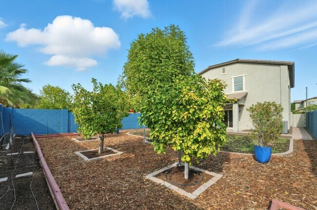 Building Photo - Charming Marley Park Home with Gorgeous Cu...