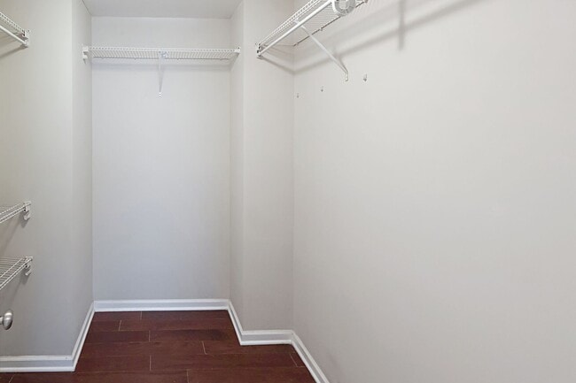 Building Photo - Stunning & Spacious 4 Bedroom Home in Highland Falls Community